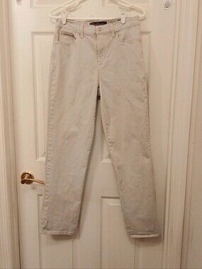 Gloria Vanderbilt Amanda Jeans Women's Size 8 Beige Vintage Straight Leg Classic